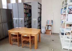 情報管理室兼図書室