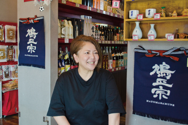 「佐々⽊ツル酒店」⼥将、佐々⽊直美さん